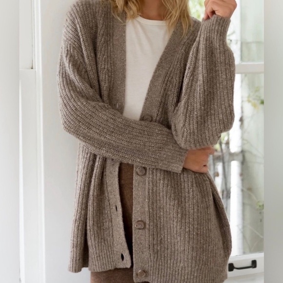 Jenni Kayne Sweaters - JENNI KAYNE Cashmere Blend Cocoon Cardigan in Taupe size S